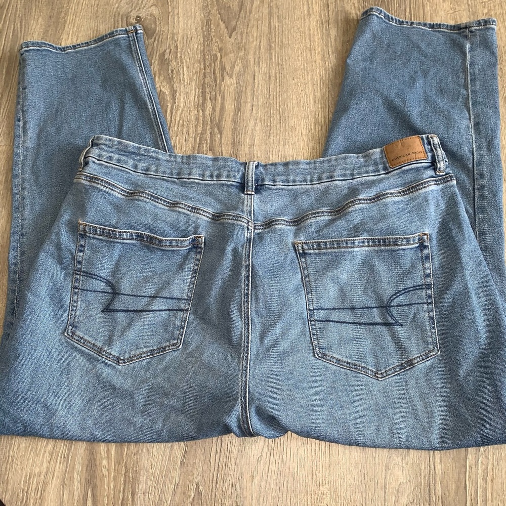 Curvy mom jean american eagle